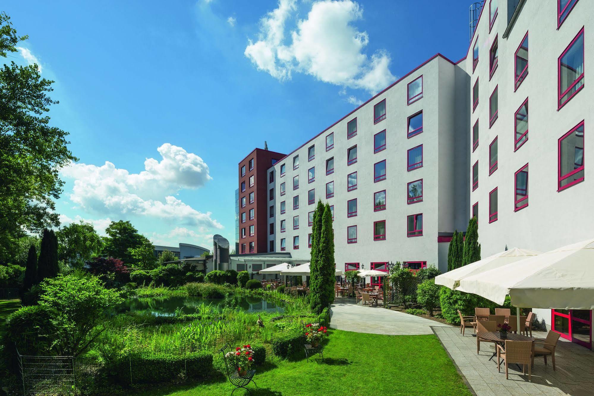 Elaya Hotel Frankfurt Oberursel  Exterior foto